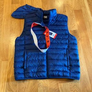 Navy puffer vest
